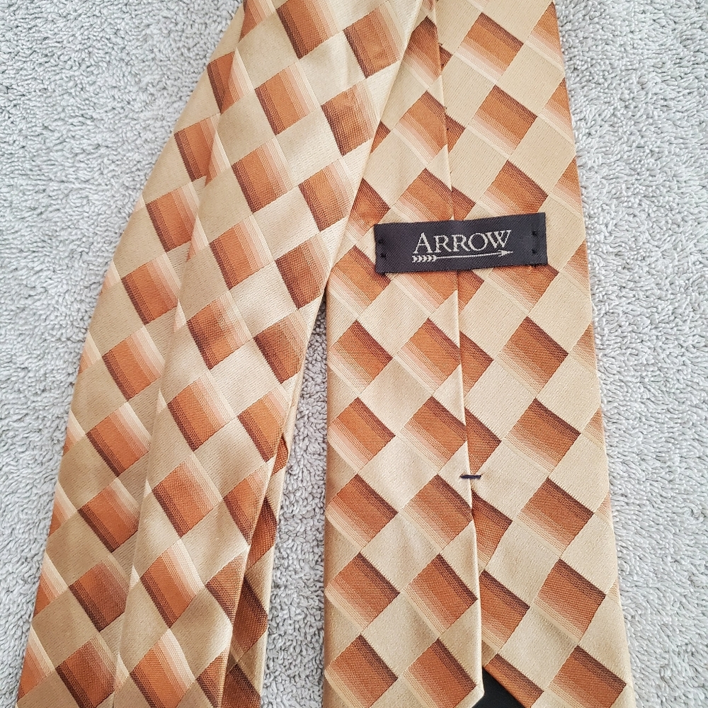 Tie - Picture 3 of 3